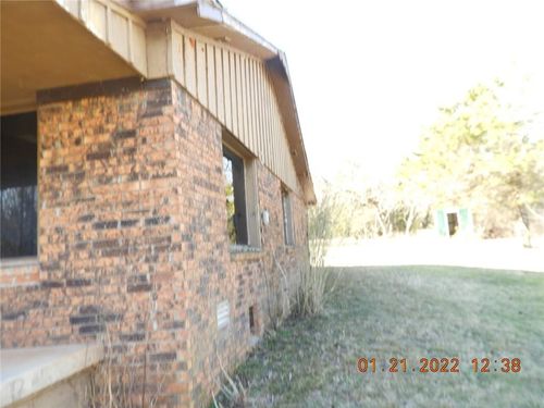 31270 Highway 102, Macomb, OK, 74852-8932 | Card Image