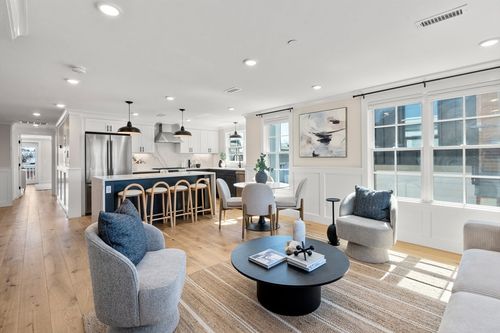 d-7 Dane St, Somerville, MA, 02143 | Card Image