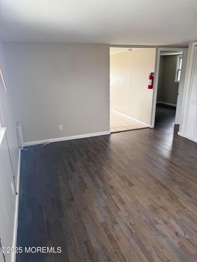 8 Kendall Dr, Condo with 2 bedrooms, 1 bathrooms and null parking in Parlin NJ | Image 4