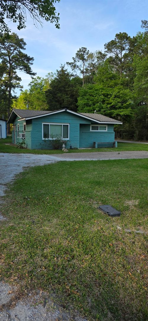 1195 Terry Rd, Vidor, TX, 77662-6621 | Card Image