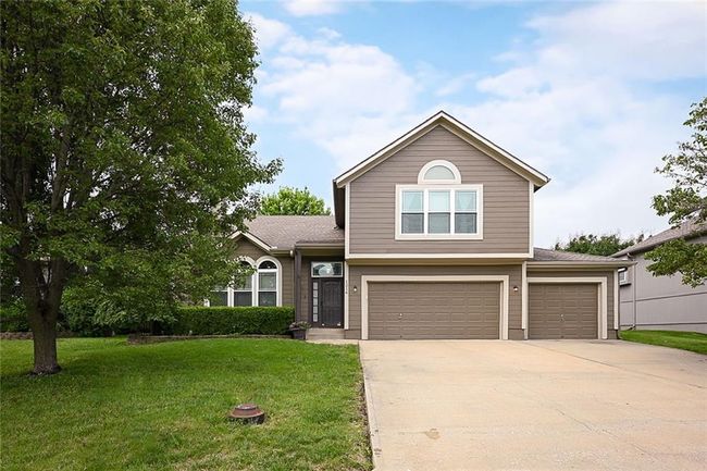1216 Se Meridian Dr, House other with 4 bedrooms, 3 bathrooms and null parking in Lee's Summit MO | Image 24