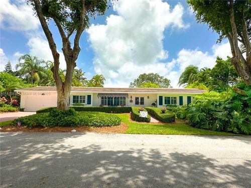 8225 Sw 151st St, Palmetto Bay, FL, 33158-1957 | Card Image