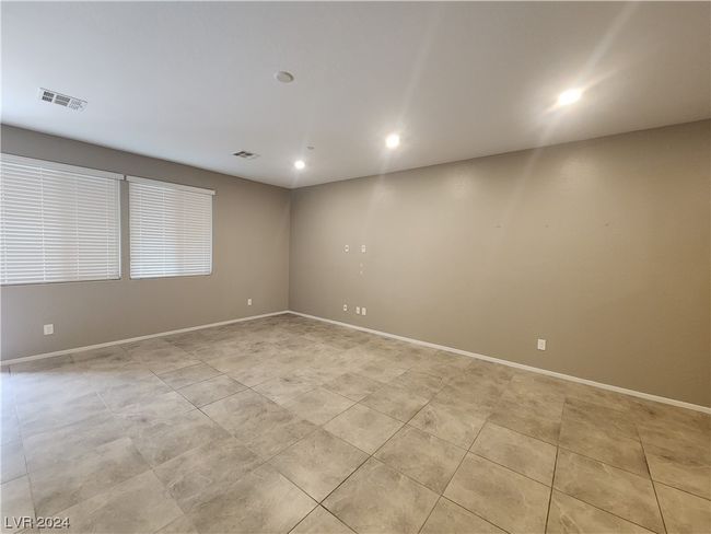 6247 Melford Sound St, Townhouse with 3 bedrooms, 3 bathrooms and null parking in Las Vegas NV | Image 4