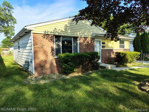 15771 Taft St, Romulus, MI, 48174-3235 | Card Image