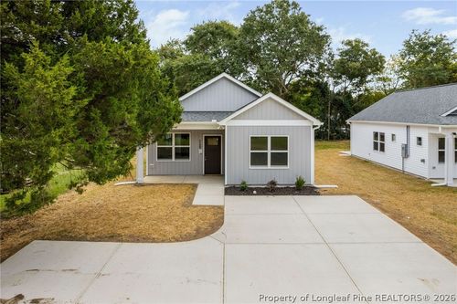 1130 N Fayetteville Ave, Dunn, NC, 28334-2346 | Card Image