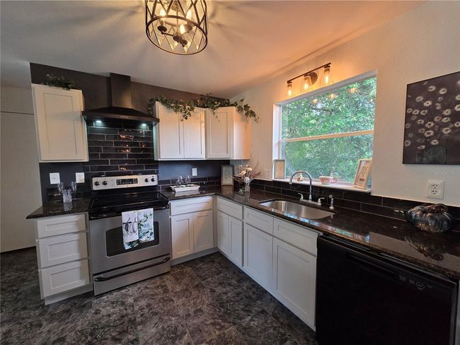 47807 State Road 19, House other with 3 bedrooms, 2 bathrooms and null parking in ALTOONA FL | Image 16