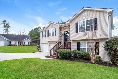 810 Tucker Trl, Loganville, GA, 30052-3306 | Card Image