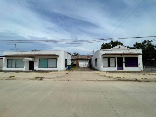 601 &amp; 601A E Main St, Kilgore, TX, 75662 | Card Image