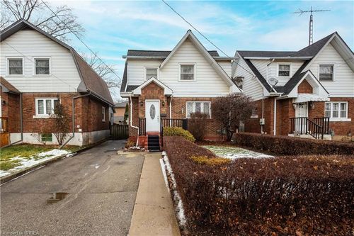 338 Darling St, Brantford, ON, N3S3Y3 | Card Image