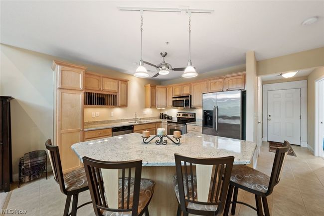 UNIT-6 - 10654 E Bayshore Rd, Condo with 3 bedrooms, 2 bathrooms and null parking in Lakeside-Marblehead OH | Image 8