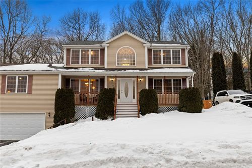 15 Gilcrest Dr, West Warwick, RI, 02893-1972 | Card Image