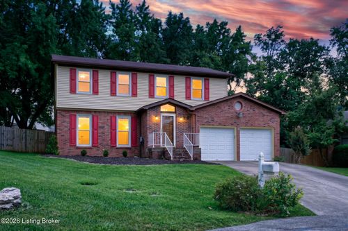 4517 Amerivan Ct, Louisville, KY, 40299-1177 | Card Image
