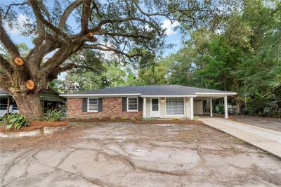 1605 Greenbrier Drive E, House other with 3 bedrooms, 1 bathrooms and null parking in Mobile AL | Image 1