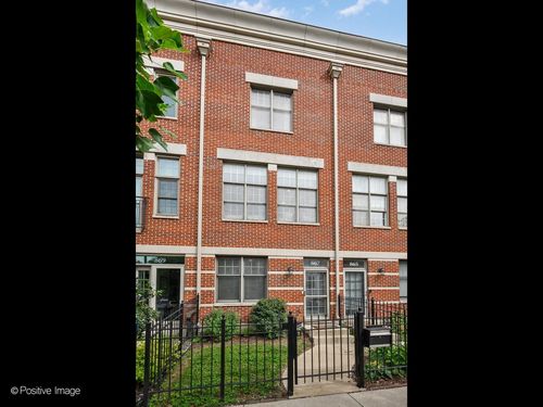 867 N May St, Chicago, IL, 60642-4123 | Card Image