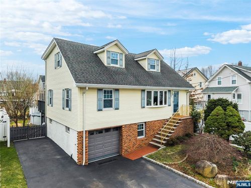 1 Gertz Ave, Little Ferry, NJ, 07643-2028 | Card Image