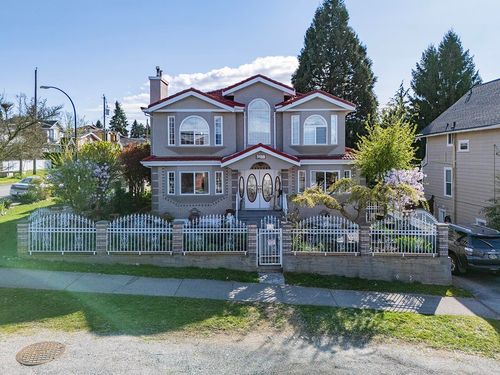 3138 Wellington Ave, Vancouver, BC, V5R4X6 | Card Image