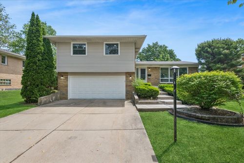 15209 Linden Dr, Oak Forest, IL, 60452-1506 | Card Image