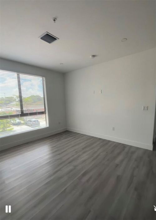 apt-201-859 E 24th St, Hialeah, FL, 33013-4240 | Card Image