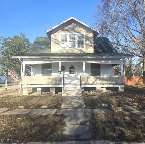 1701 Dewey St, Parkersburg, WV, 26101-3672 | Card Image