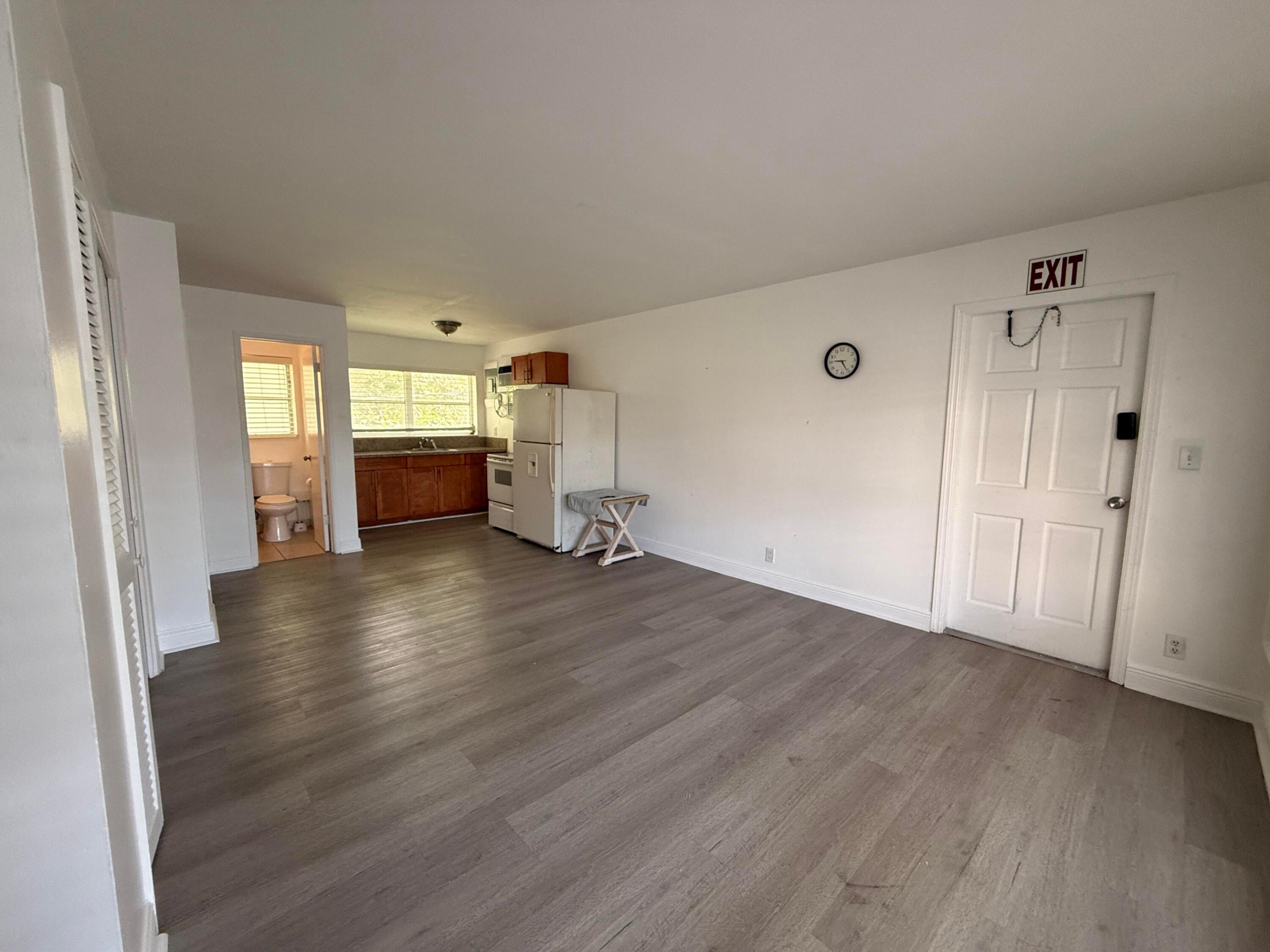 Residential Lease in Pompano Beach 4