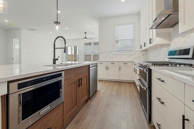 1809 Drover Ln, House other with 5 bedrooms, 3 bathrooms and 2 parking in Rosenberg TX | Image 7