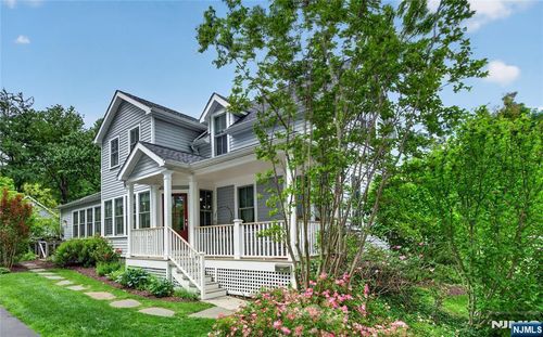 89 Myrtle Ave, Millburn, NJ, 07041-2031 | Card Image
