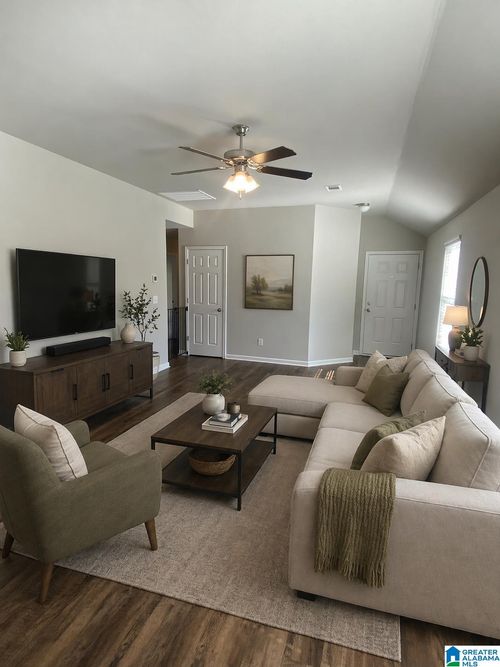 9141 Cotton Field Cir, Tuscaloosa, AL, 35405-9645 | Card Image