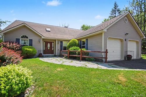 2 Douglas St, Rock Hill, NY, 12775-6013 | Card Image