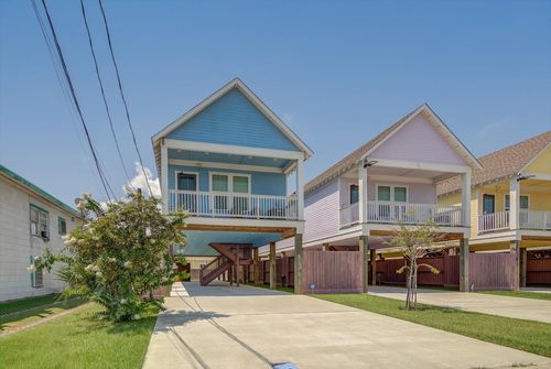 2311 67th St, Galveston, TX, 77551-1322 | Card Image