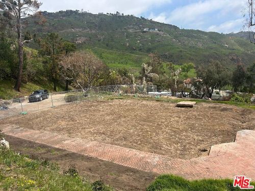 23442 Copacabana St, Malibu, CA, 90265 | Card Image