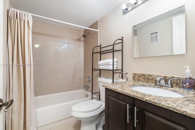 APT-303 - 10369 Nw 24 Th Pl, Condo with 2 bedrooms, 2 bathrooms and null parking in Sunrise FL | Image 13