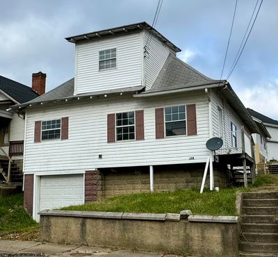 328 Milford Street, House other with 3 bedrooms, 2 bathrooms and 2 parking in Clarksburg WV | Image 1