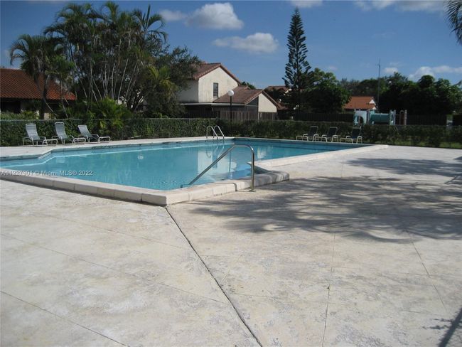 11285 Sw 91 St Ter, House other with 3 bedrooms, 3 bathrooms and null parking in Miami FL | Image 6