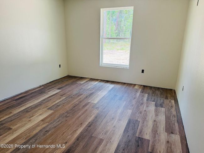 11406 Labrador Duck Rd, House other with 3 bedrooms, 2 bathrooms and null parking in WEEKI WACHEE FL | Image 14