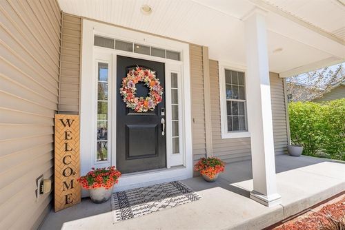 2607 Hollyberry Dr, Midland, MI, 48642-6844 | Card Image