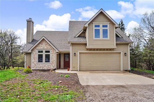 881 N 1928th Rd, Lecompton, KS, 66050-4126 | Card Image