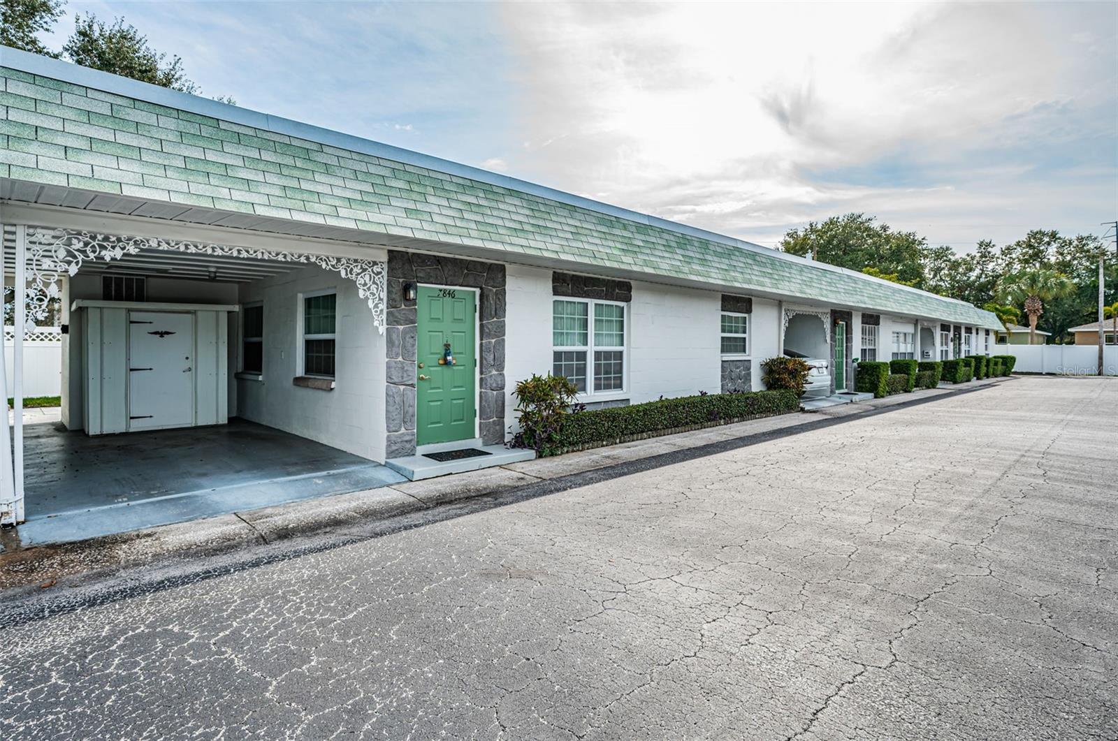 38th Ter, Saint Petersburg, FL 33709