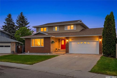 723 Candle Crt, Saskatoon, SK, S7K4Z9 | Card Image