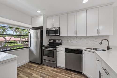 apt-49-8536 Casa Del Lago, Boca Raton, FL, 33433-2182 | Card Image