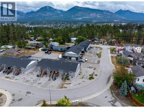 8-2145 Westside Park Dr, Invermere, BC, V0A1K4 | Card Image
