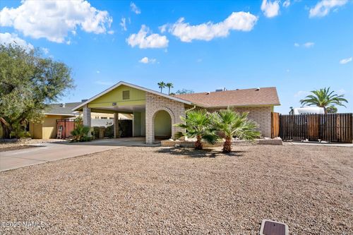 5613 W Grovers Ave, Glendale, AZ, 85308-1218 | Card Image