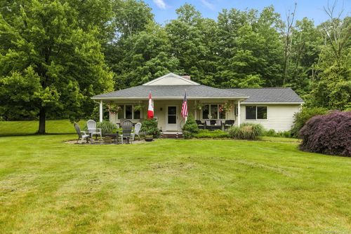 480 Wall St, Hebron, CT, 06248-1356 | Card Image