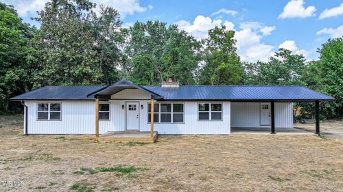 210 Lynn Ave, Greeneville, TN, 37743-5529 | Card Image