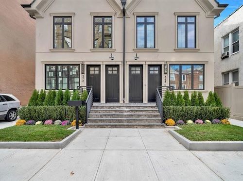 1b-372 92nd St, Brooklyn, NY, 11209-6304 | Card Image