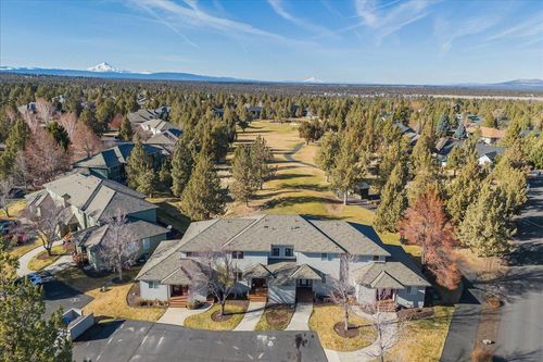 1140 Golden Pheasant Dr, Redmond, OR, 97756-9204 | Card Image