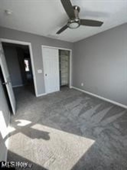 415 Turner Dr, Copley, OH, 44321-3166 | Card Image