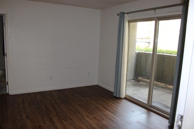 1245 Lakeview Cir, Condo with 1 bedrooms, 1 bathrooms and null parking in Pittsburg CA | Image 13