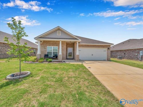 16604 Demi Dr, Athens, AL, 35613-6183 | Card Image