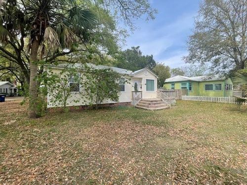 261 Us Highway 98, Apalachicola, FL, 32320-1871 | Card Image