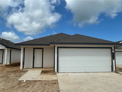 113 Mullins Dr, Rockdale, TX, 76567-2290 | Card Image